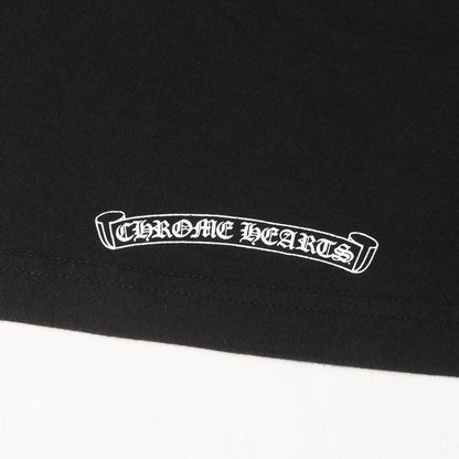 近年モデル FOTI ラメプリント クルーネック Tシャツ