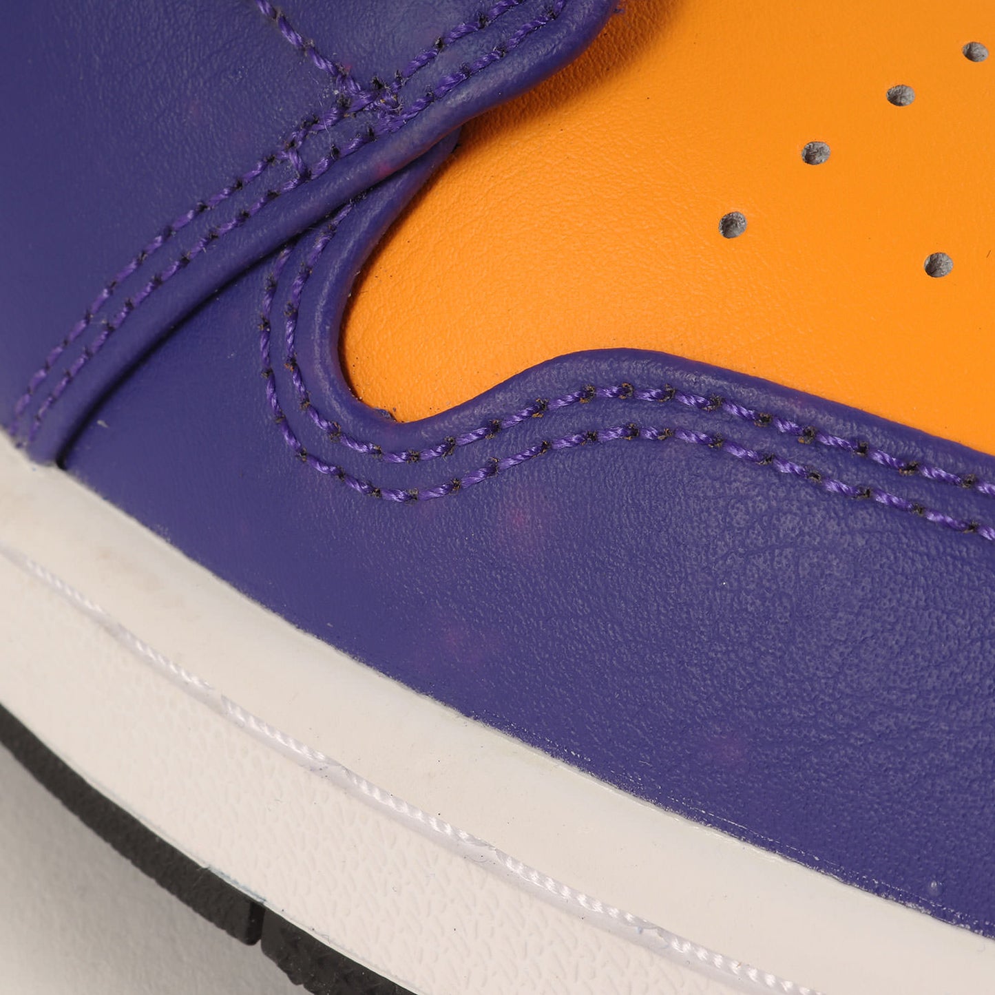 AIR JORDAN 1 MID LAKERS(DQ8426-517)