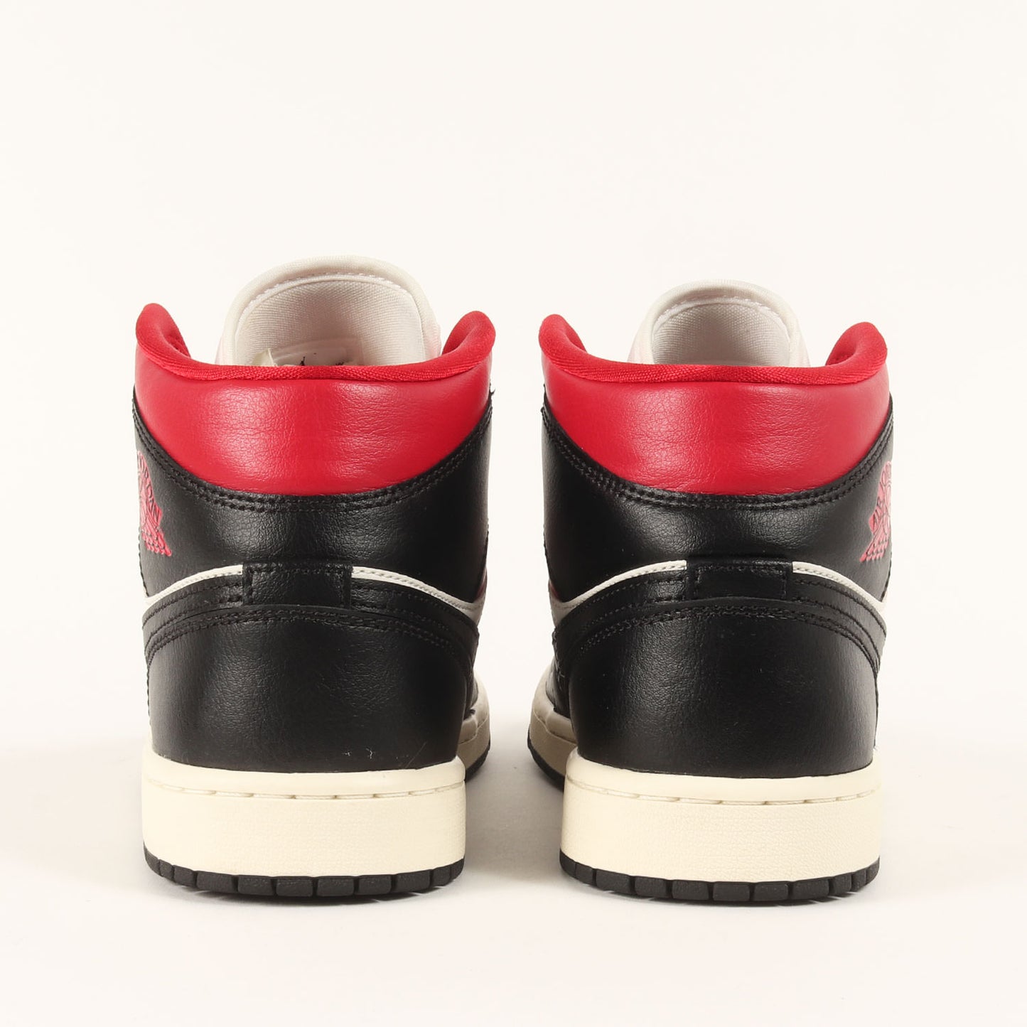 WMNS AIR JORDAN 1 MID (BQ6472-061)