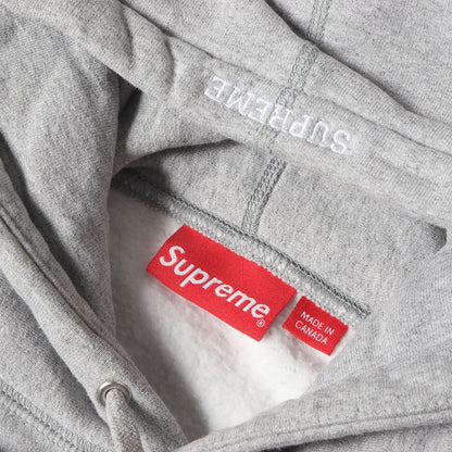 Sロゴ スウェットパーカー(S Logo Hooded Sweatshirt)