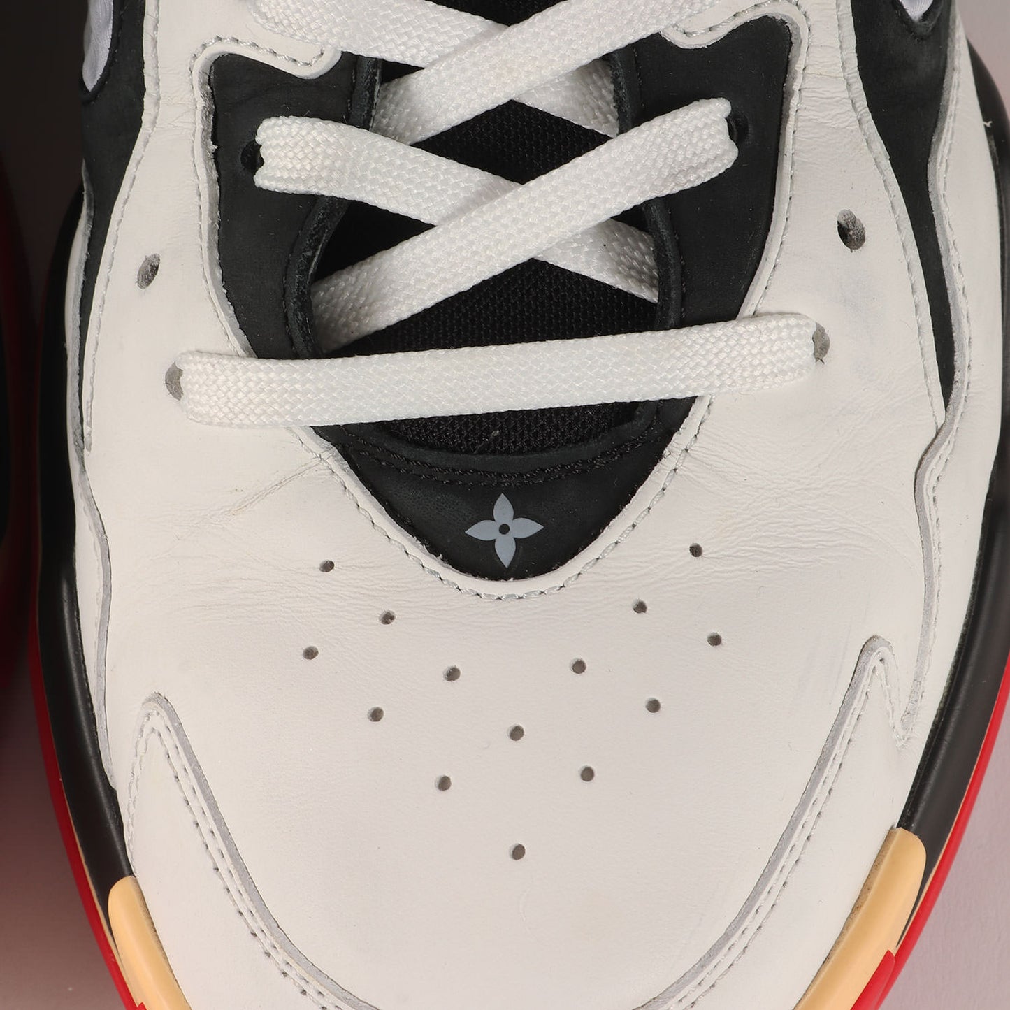 22AW LV トレイナー2 ベルクロ レザー スニーカー