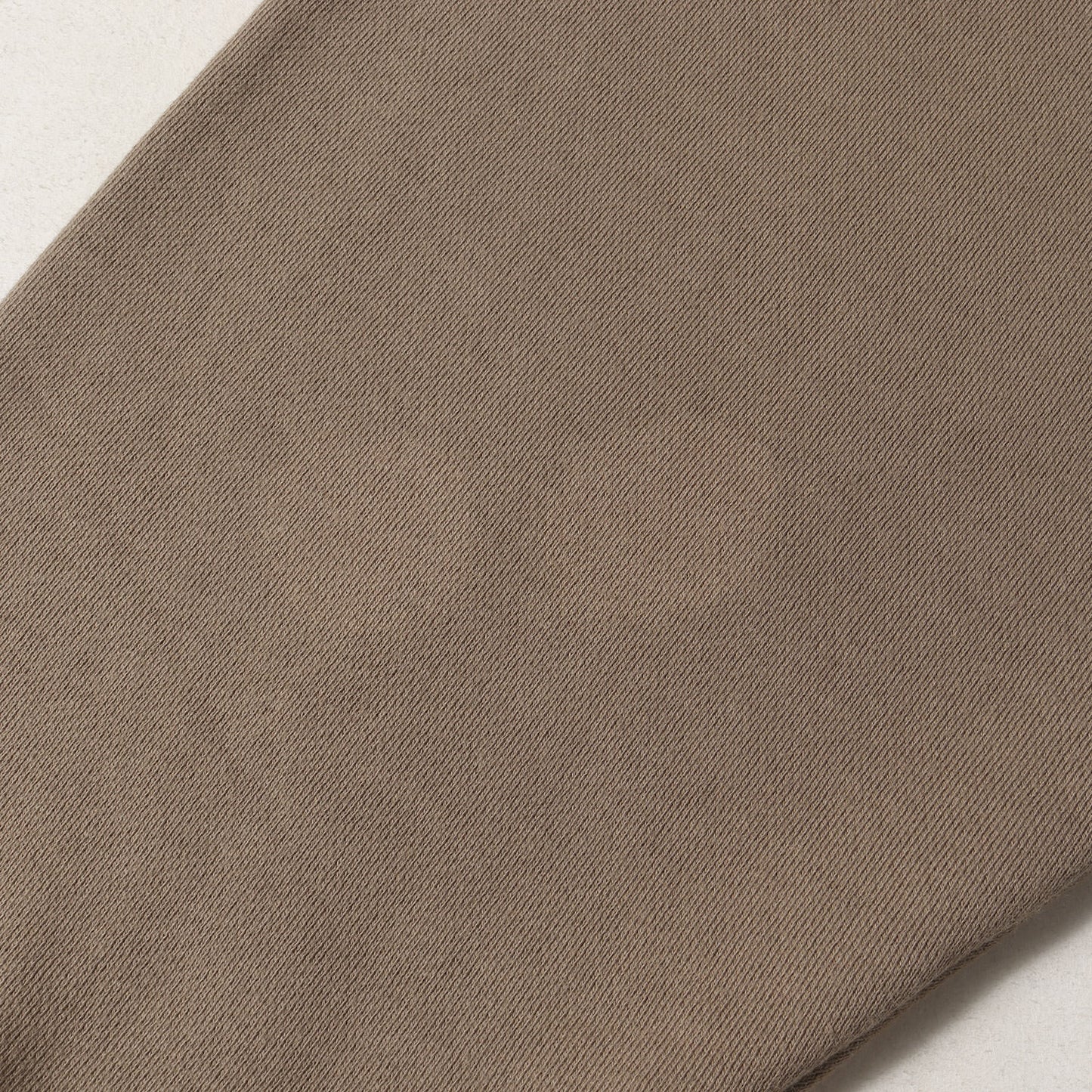 FOG ESSENTIALS リラックスド スウェットパーカー(Relaxed Hoodie)
