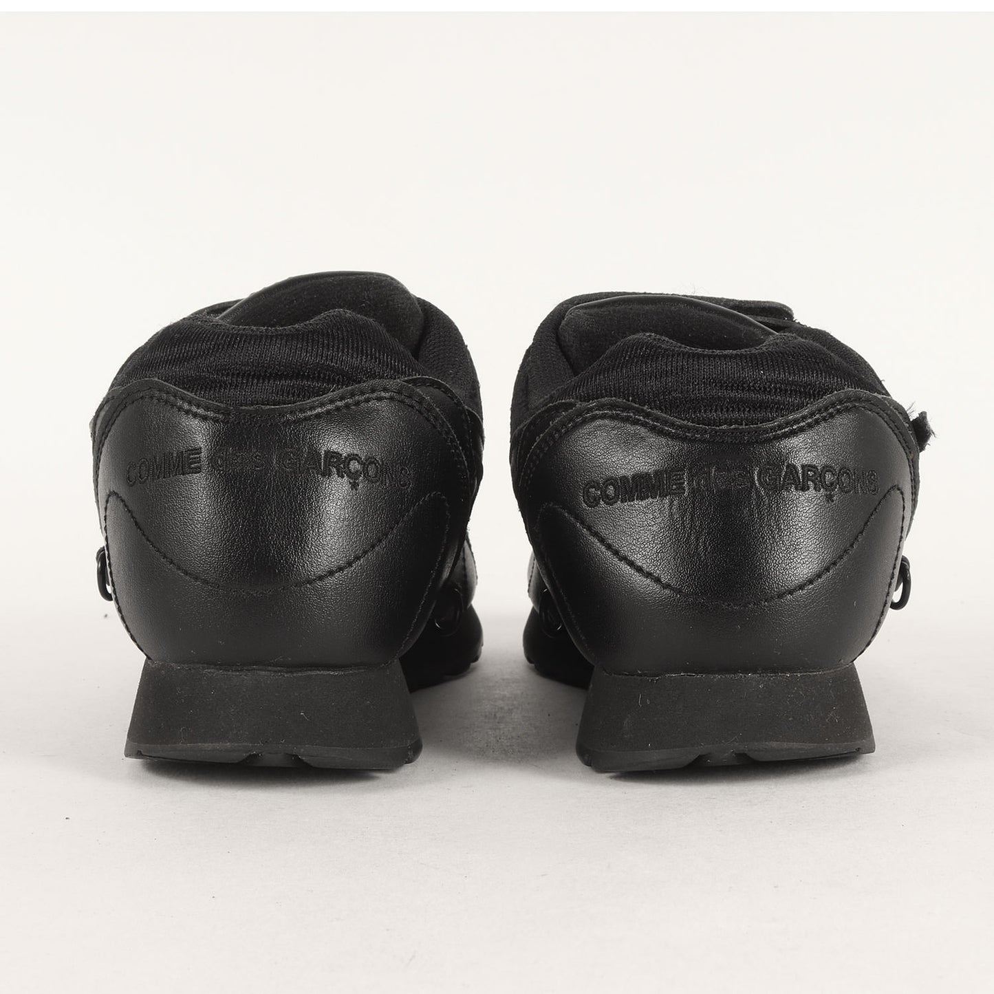 ×NIKE WMNS OUTBURST V / CDG (CT2863-001)