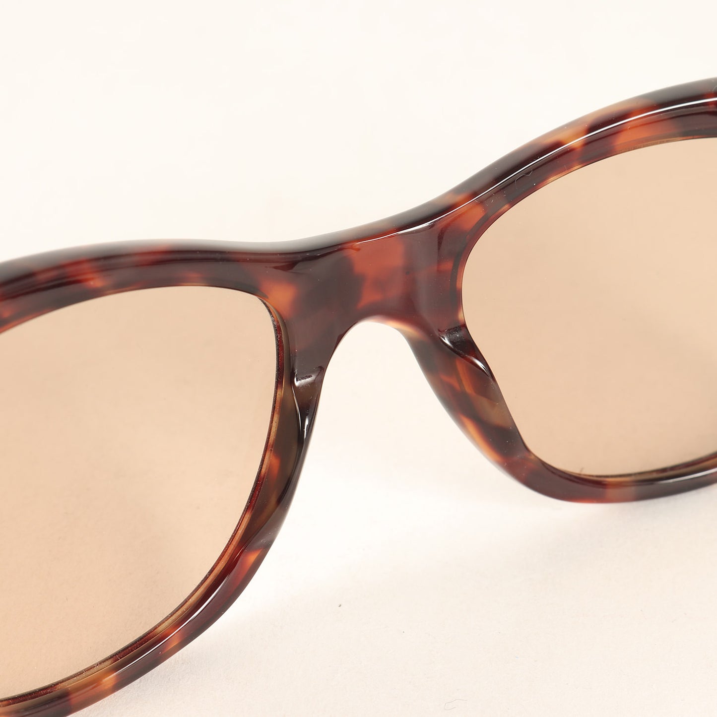 ウェリントン サングラス(TF5040-182)