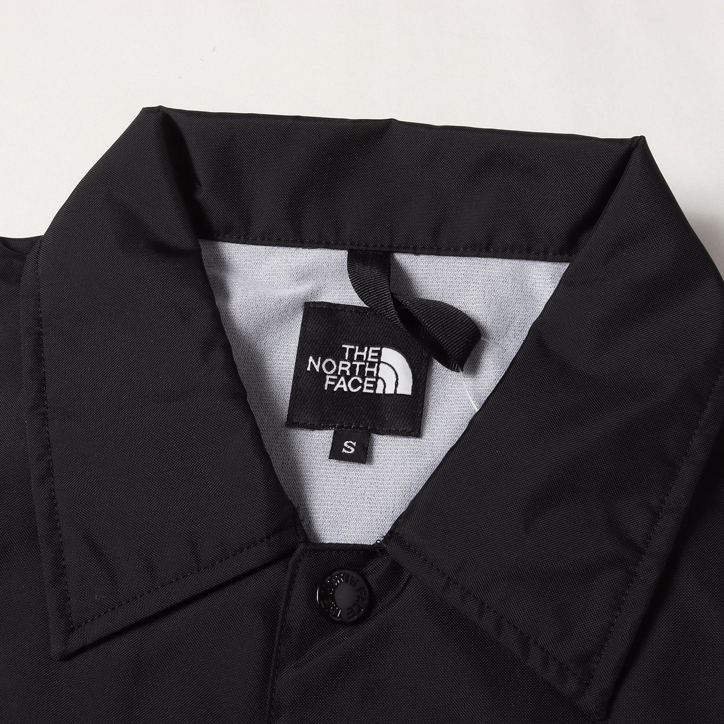 ナイロン コーチジャケット (The Coach Jacket)
