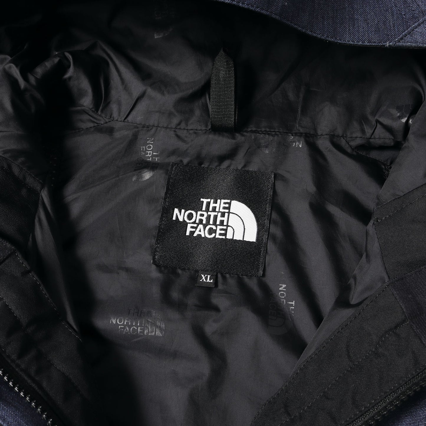 GORE-TEX INFINIUM マウンテンライト デニム ジャケット (Mountain Light Denim Jacket)