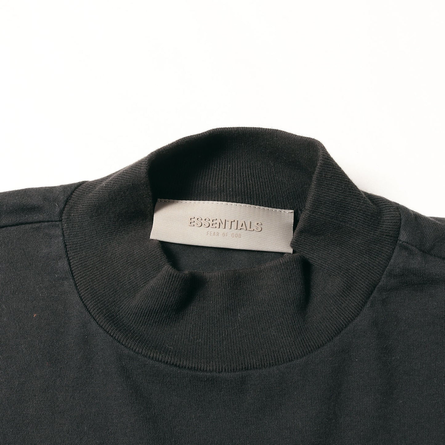 FOG ESSENTIALS モックネック ロングスリーブ Tシャツ