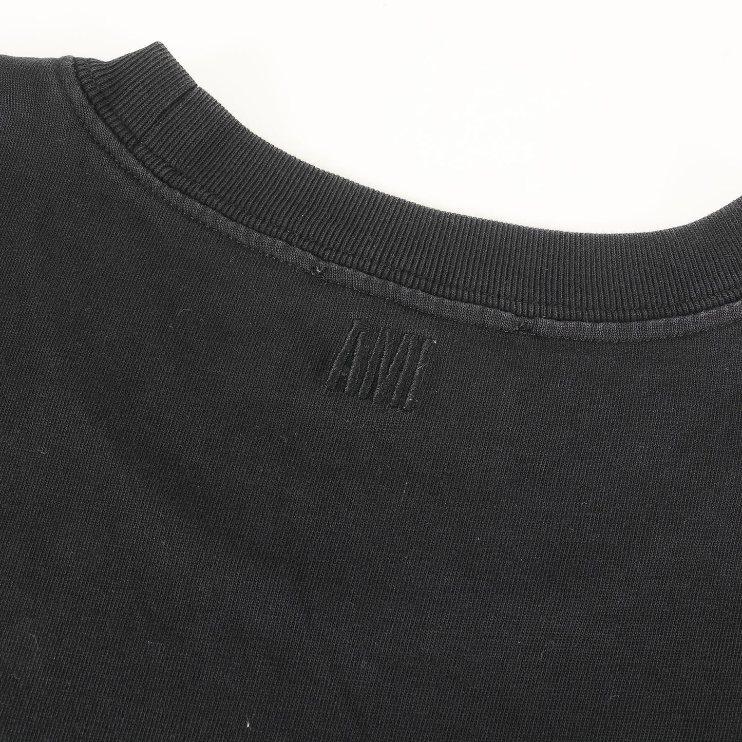 ビッグハートロゴ刺繍 クルーネック Tシャツ
