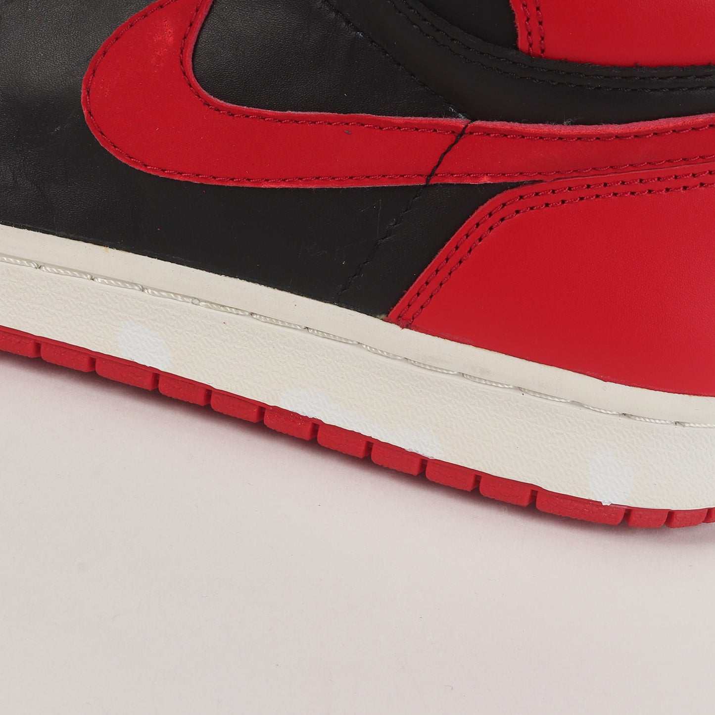 AIR JORDAN 1 RETRO BRED (136066-061 / 2001年製)