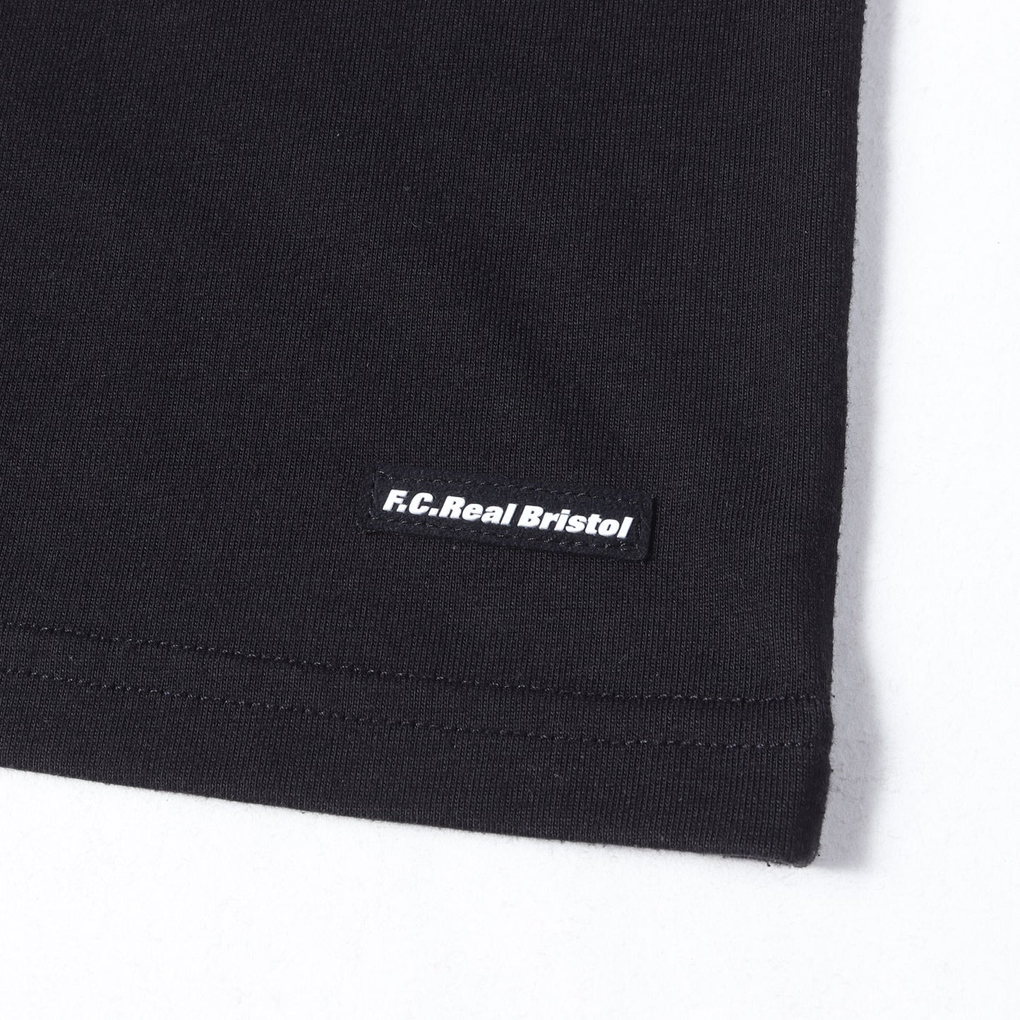 22SS ブランドロゴ ポケット Tシャツ(VERTICAL LOGO POCKET TEE)