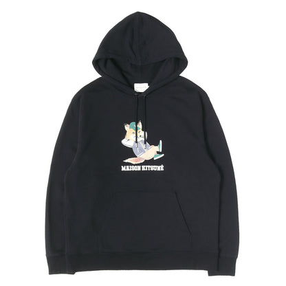 近年モデル グラフィック リラックスド スウェットパーカー(Dressed Fox Relaxed Hoodie)
