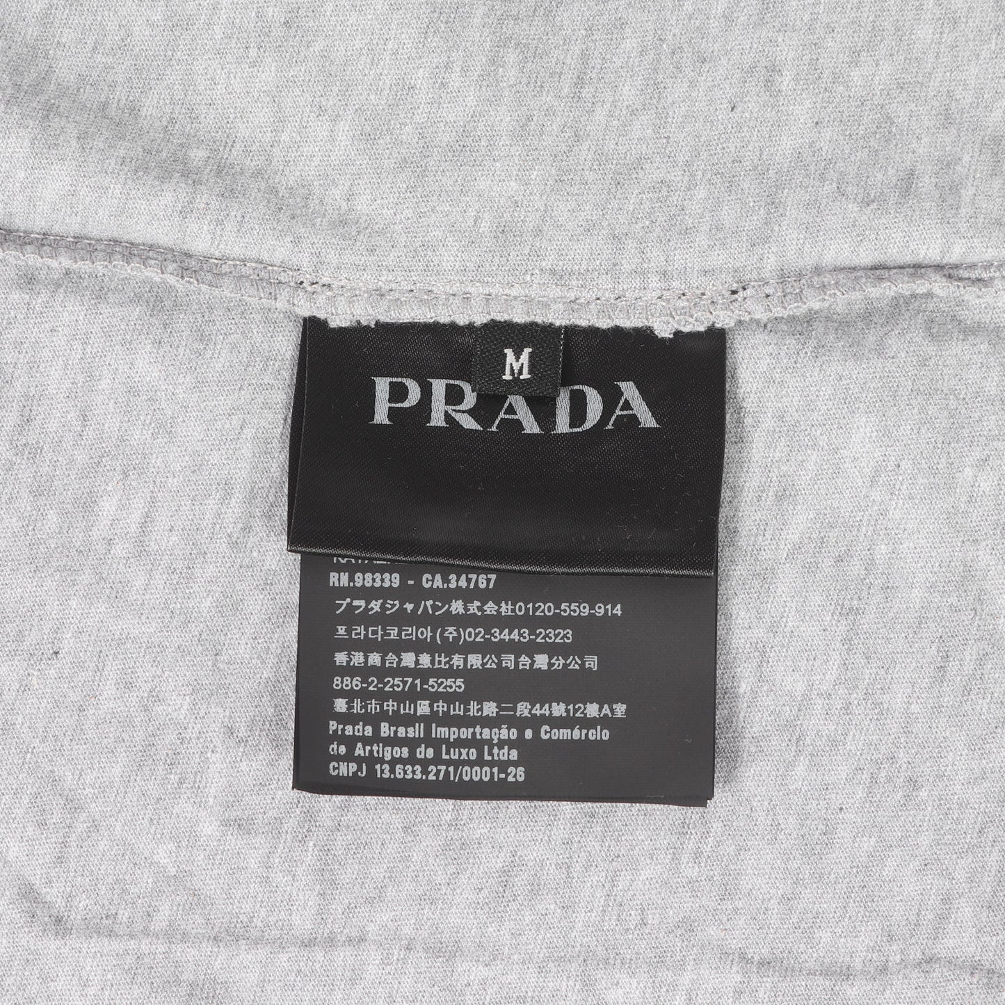 三角ワッペン付き プレーン Vネック Tシャツ