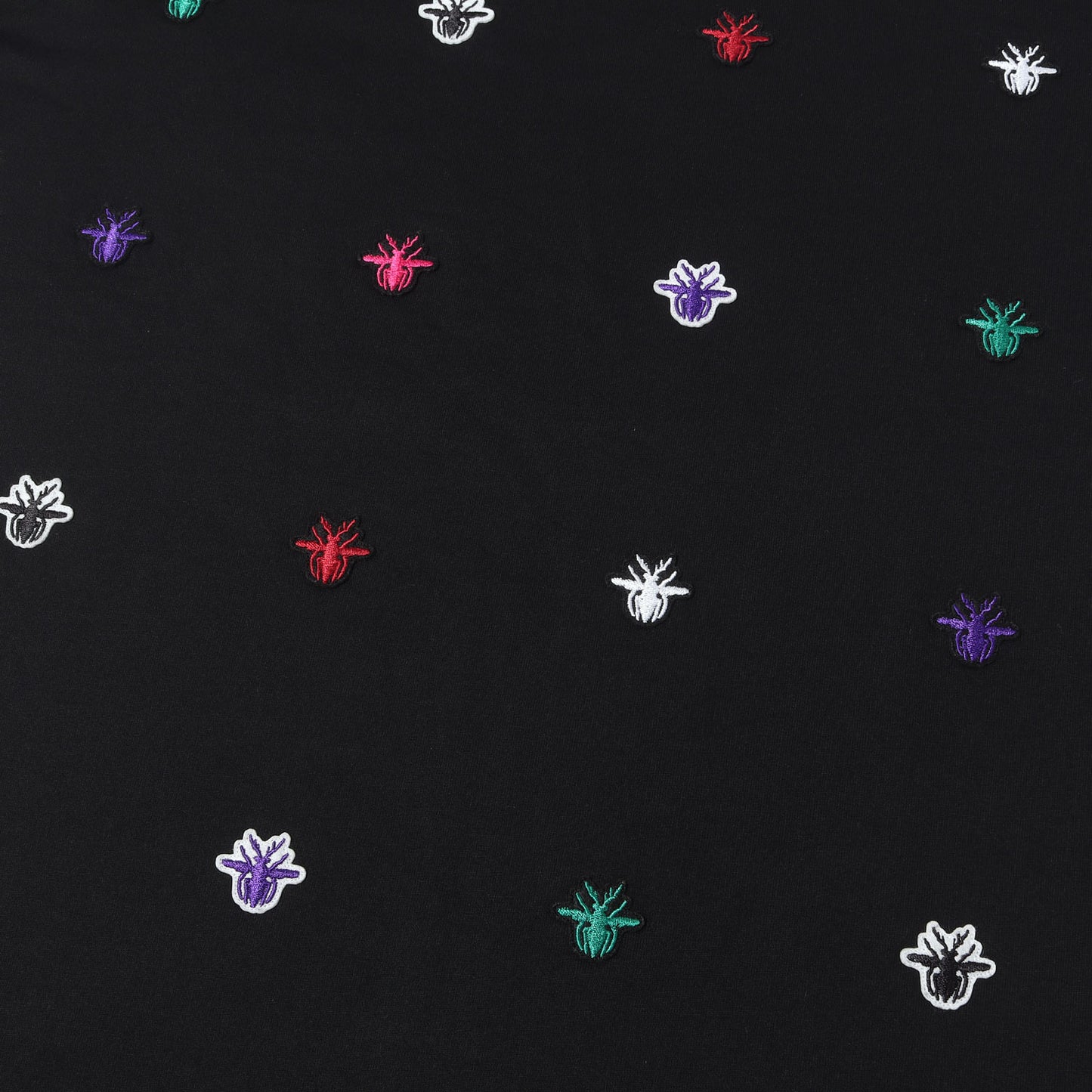 マルチカラー BEEワッペン クルーネック Tシャツ
