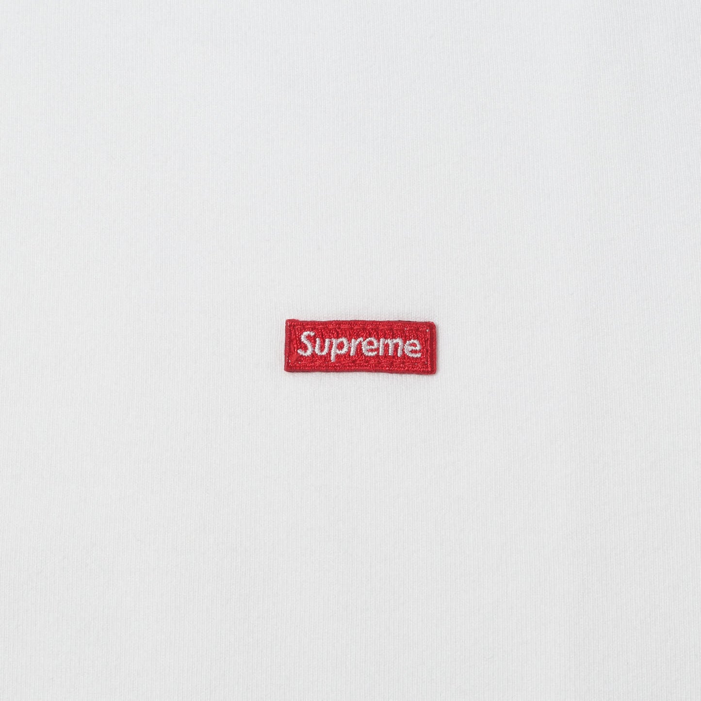 スモールBOXロゴ クルーネック Tシャツ(Small Box Tee)
