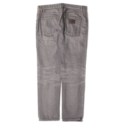 ダメージ加工 ロゴプレート付き ローライズ テーパード デニムパンツ / ジーンズ 14GOLD