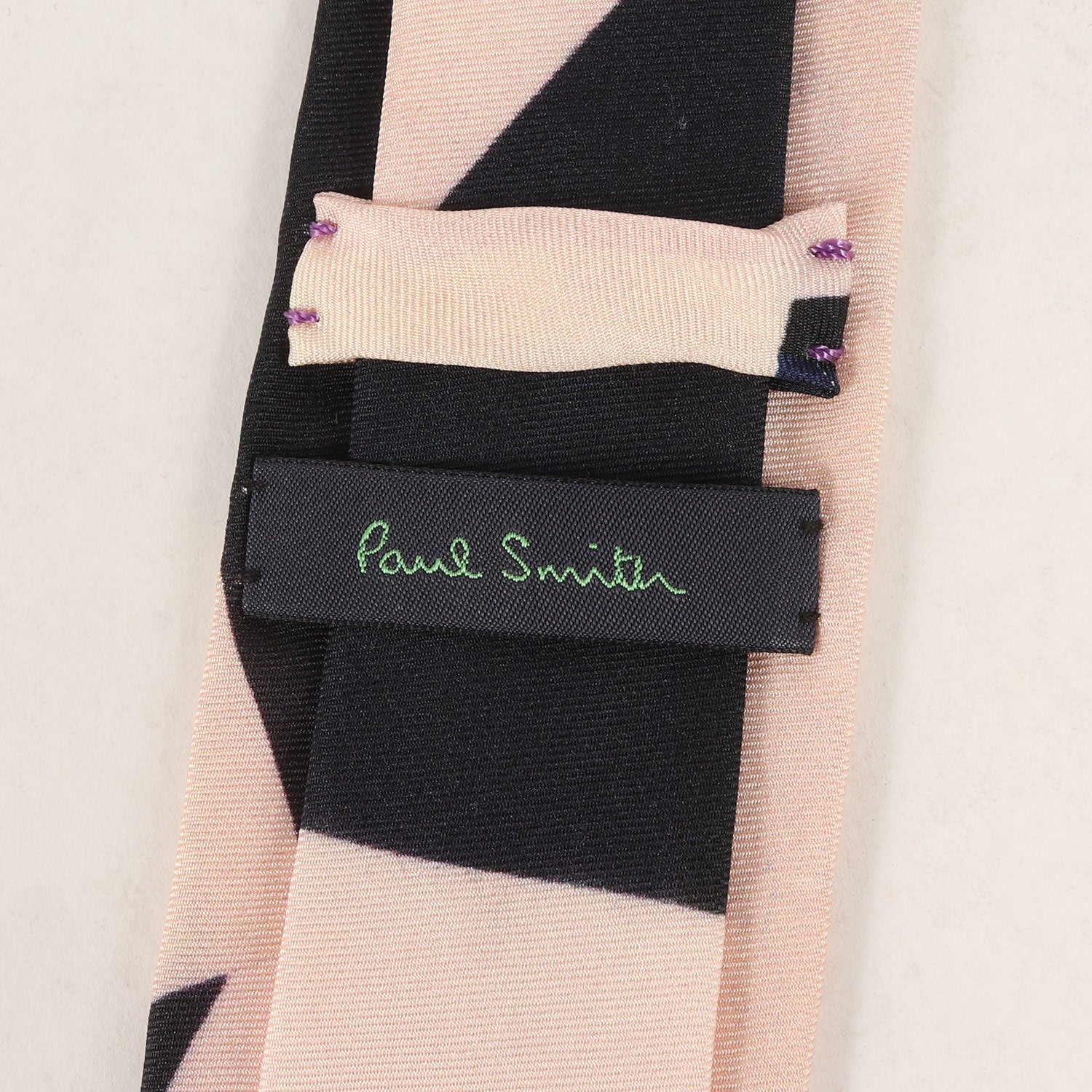 Paul Smith (ポールスミス) グラフィック デザイン シルク ネクタイ – ブランド古着の通販・買取 | BEEGLE by Boo-Bee