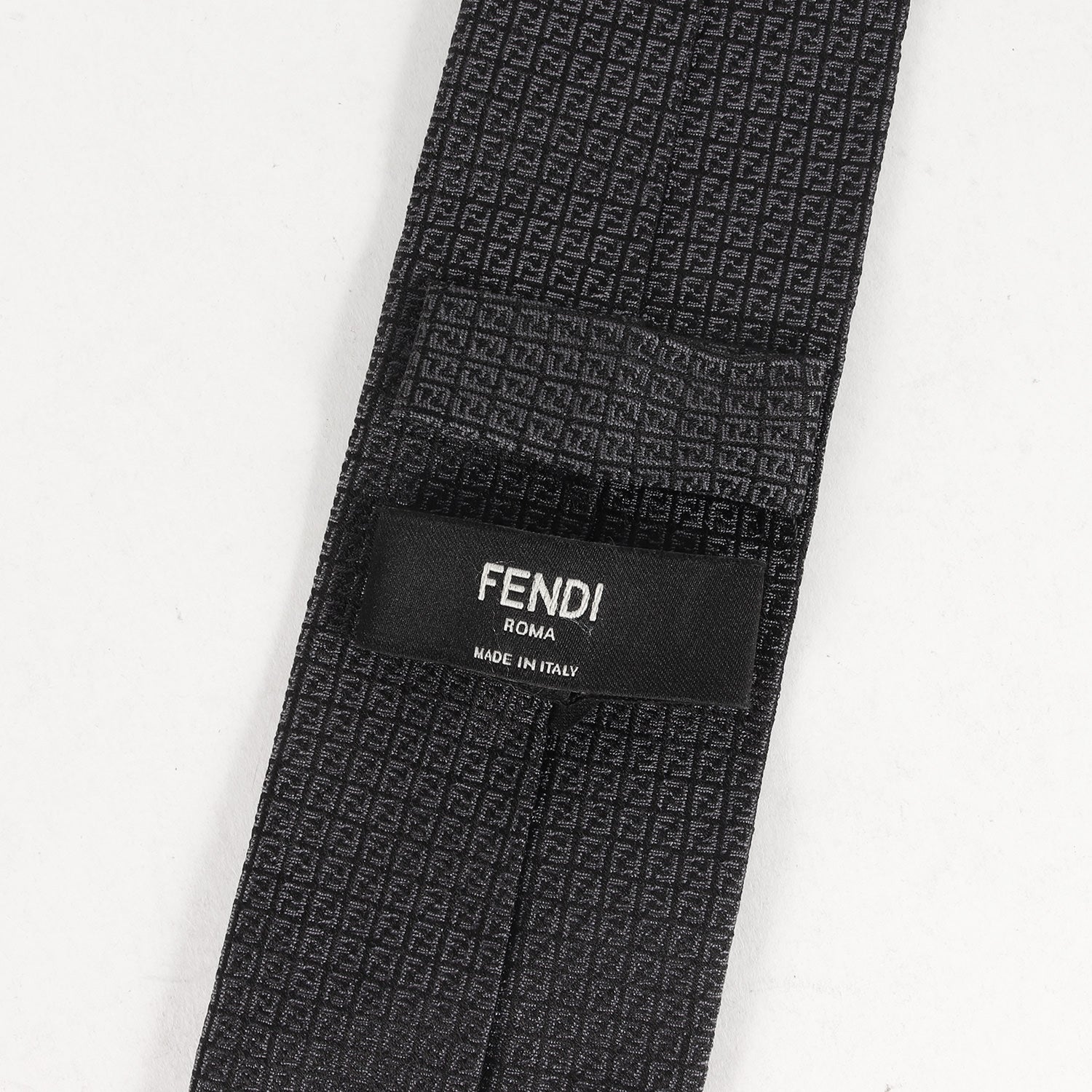 FENDI (フェンディ) ズッカ柄 総柄 シルク ネクタイ – ブランド古着の通販・買取 | BEEGLE by Boo-Bee