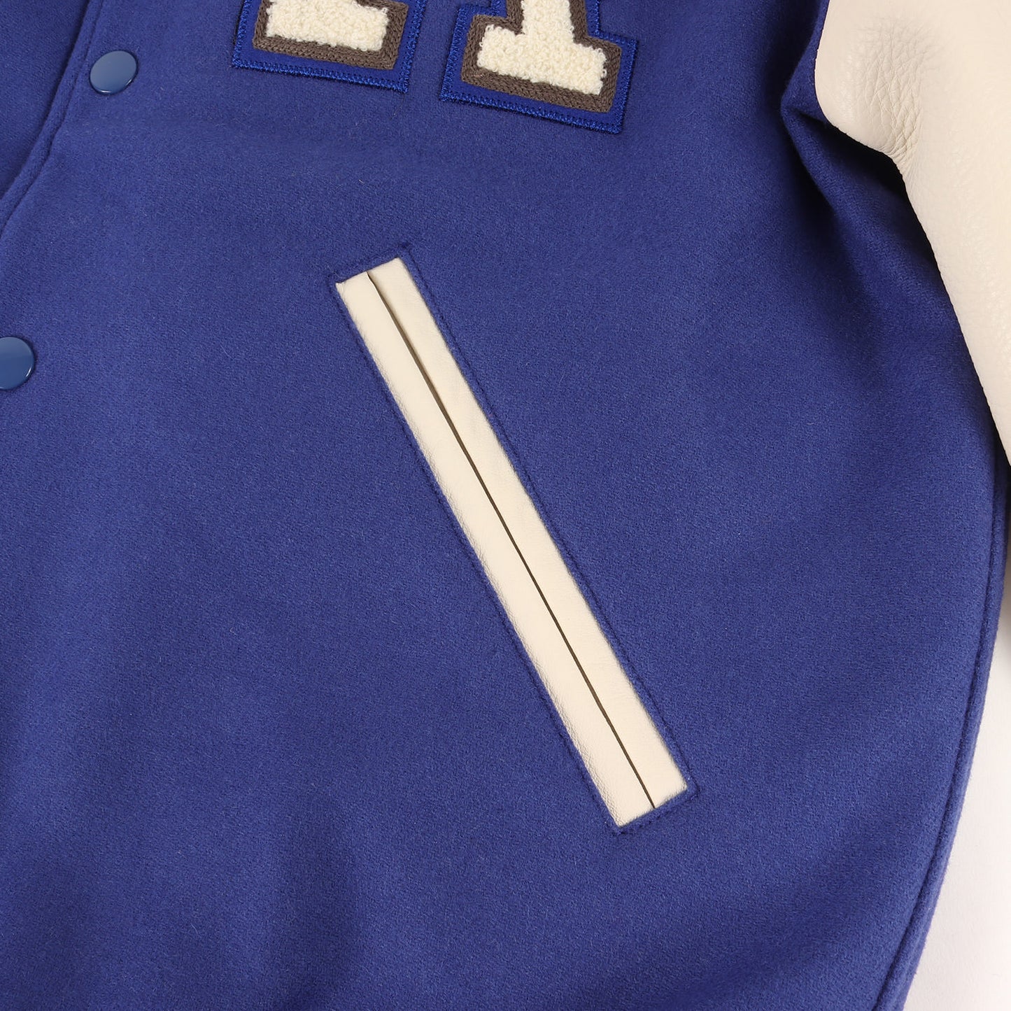 ロゴ チェーン刺繍 ワッペン カウレザースリーブ メルトン スタジャン (SD VARSITY JACKET)