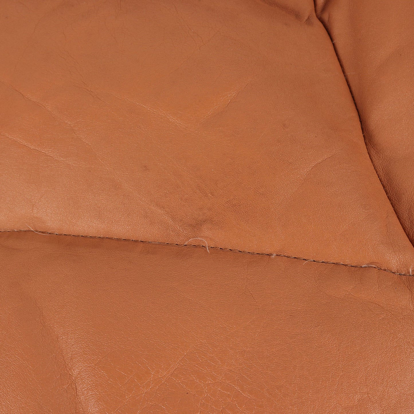 カウハイドレザー ダウンジャケット