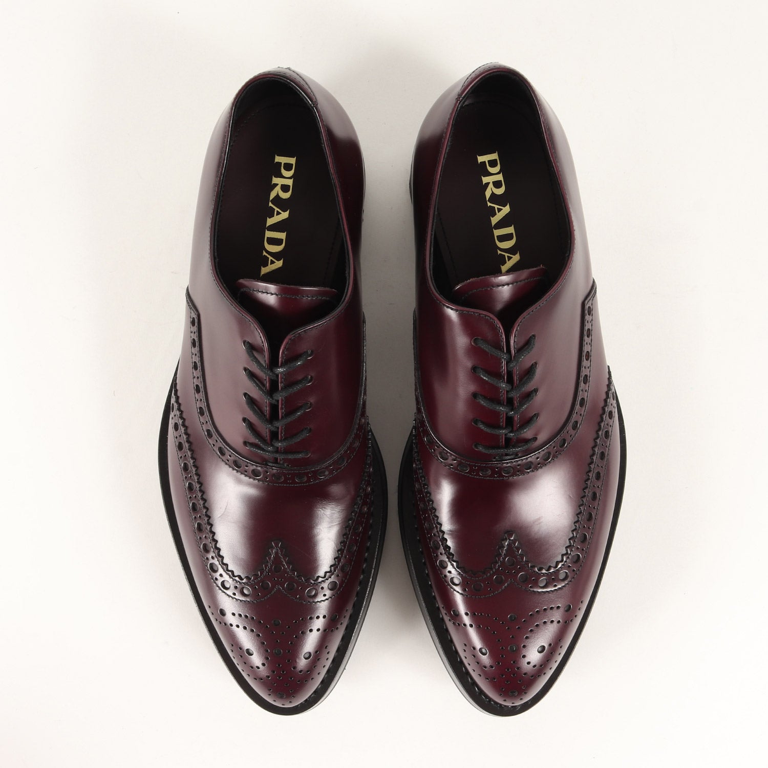 PRADA (プラダ) メダリオン ウイングチップ シャークソール レザー 
