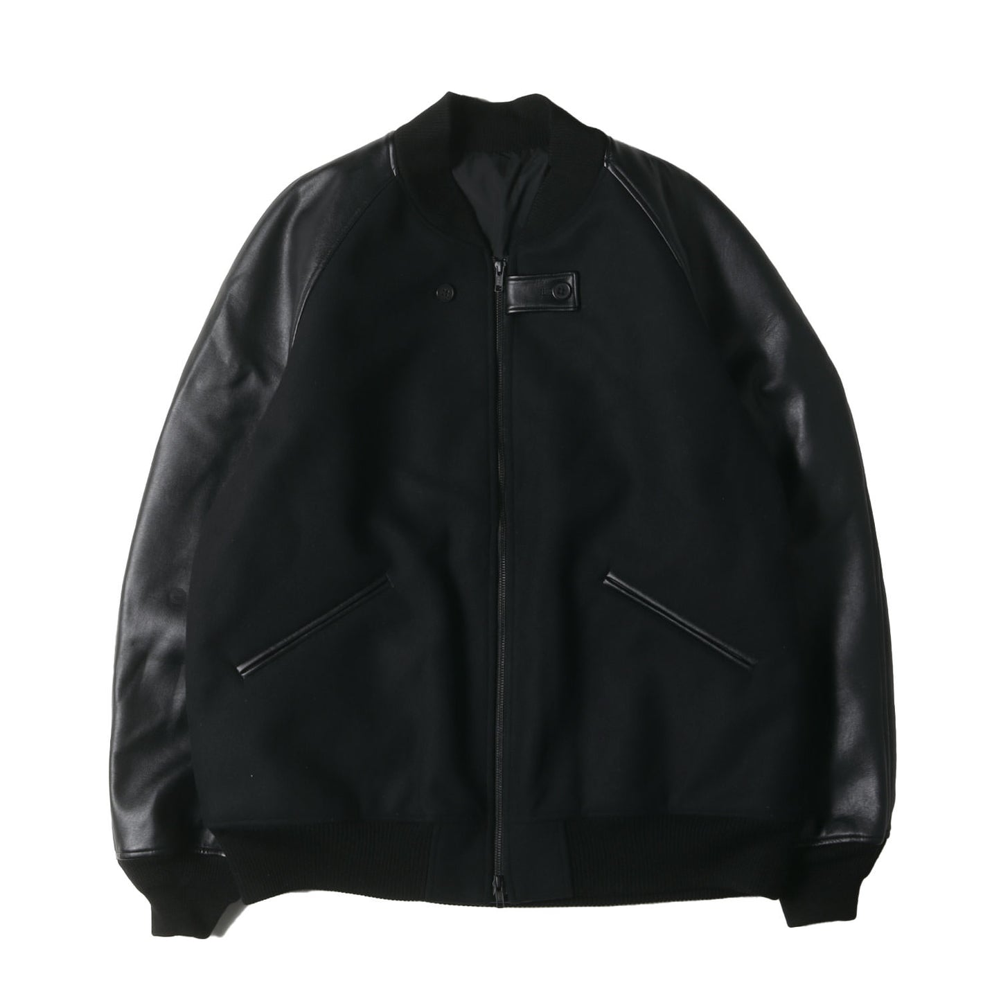22AW PUレザー スリーブ ライトメルトン ジップ スタジャン (CLASSIC VARISTY JACKET HN4327) / プリマロフト