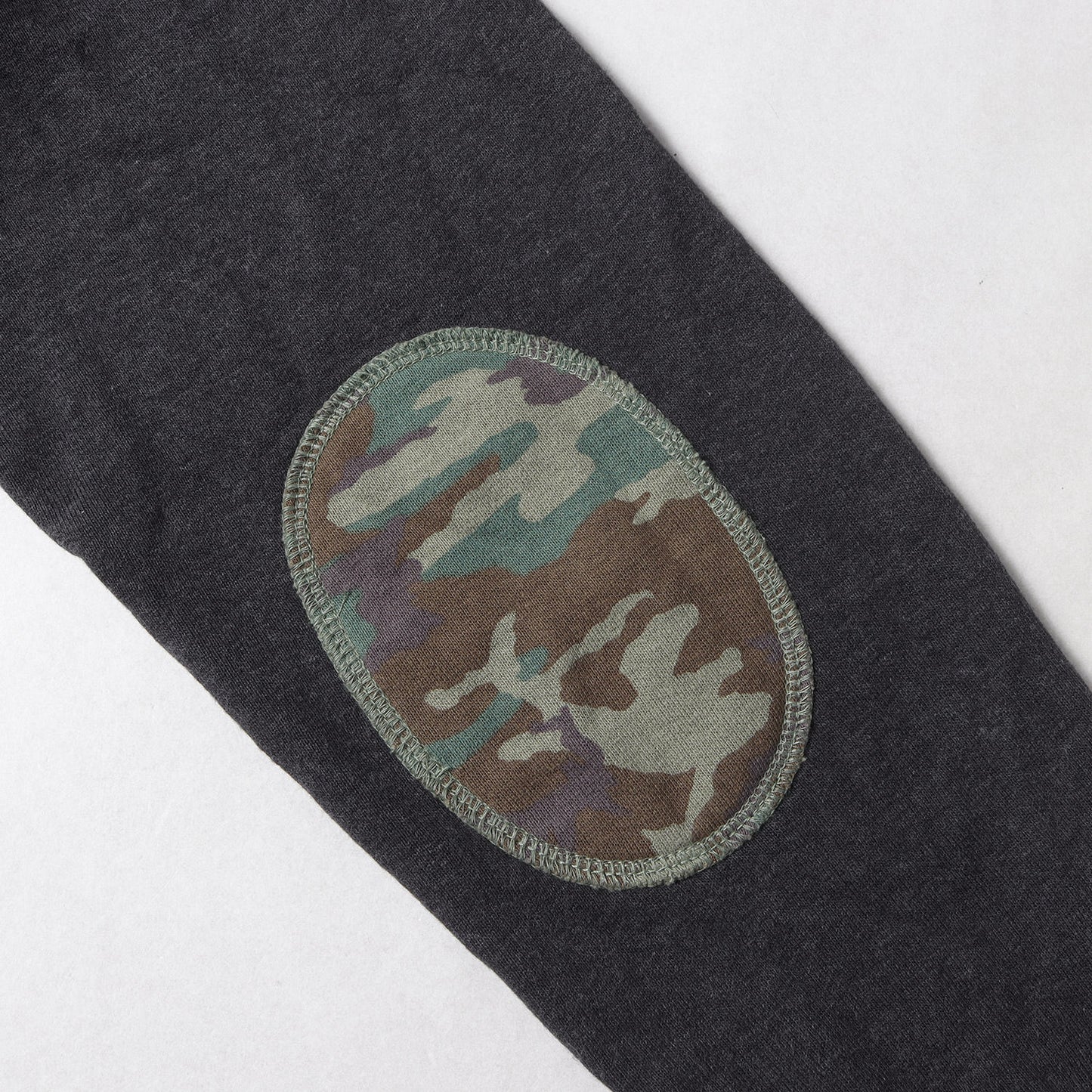 カモ エルボーパッチ ポケット スウェット ダブルジップ パーカー / フーディー 裏毛 フード裏 迷彩