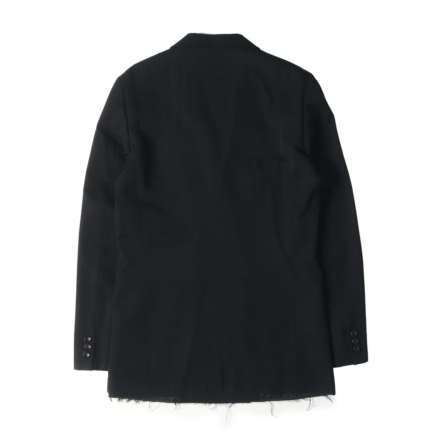 p14046068-b_8e357fa6-6579-46d8  