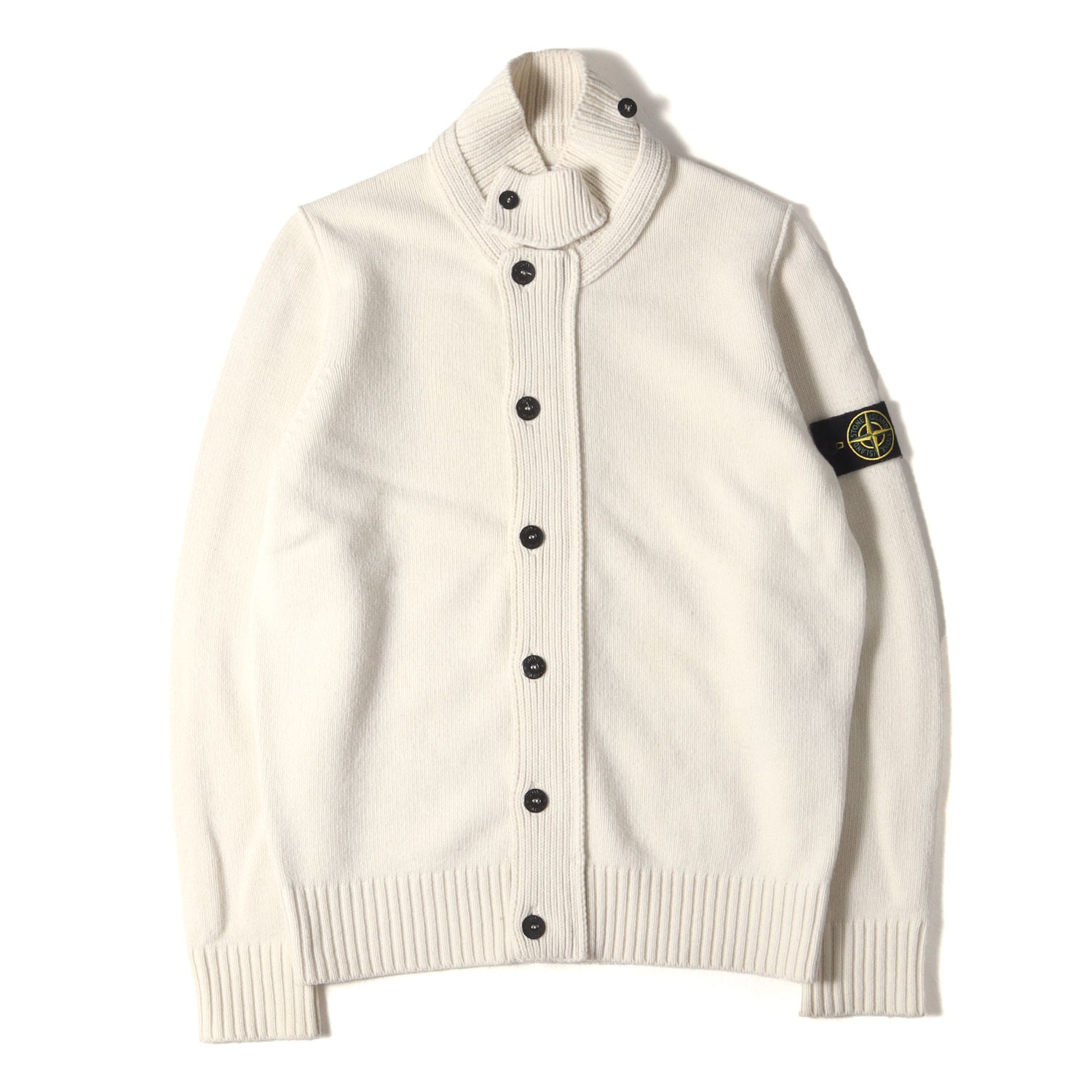 STONE ISLAND (ストーンアイランド) アイコンワッペン ウール ジップ ニット (531550LA3) / カーディガン ドライバーズ  ハイネック - ブランド古着の通販・買取 | BEEGLE by Boo-Bee