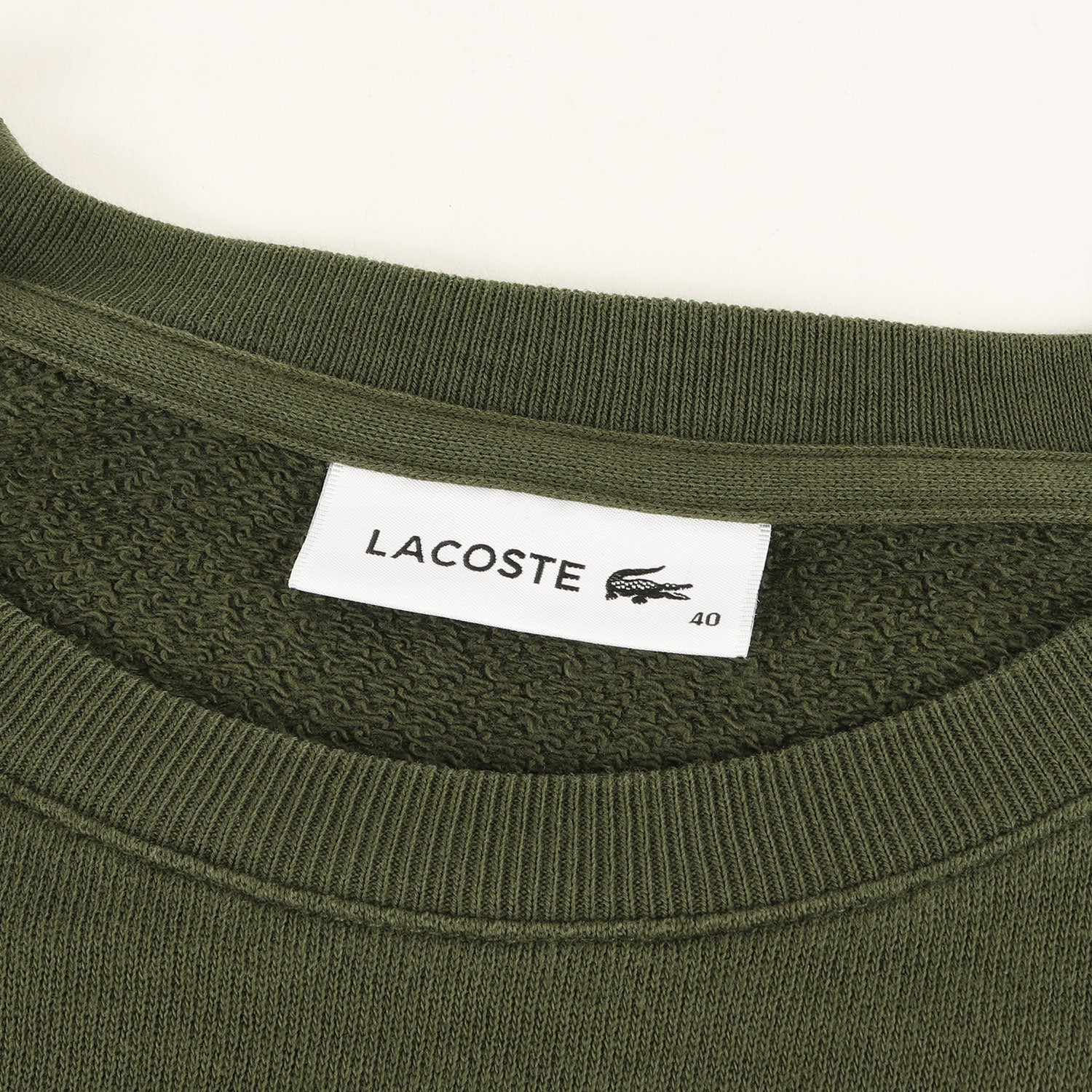 LACOSTE (ラコステ) ワンポイント ワニワッペン 刺繍 バイカラー ラグラン スウェット (Womens Sweatshirt SF3969)  / トレーナー プルオーバー 裏毛 定番 ベーシック フレカジ フレンチ カジュアル - ブランド古着の通販・買取 | BEEGLE by  Boo-Bee