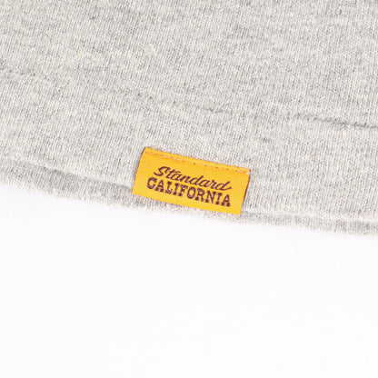 23AW × Disney ミッキーマウス ロゴ バインダーネック ハチハチ ワンツー Tシャツ (DISNEY × SD 88/12 California T)