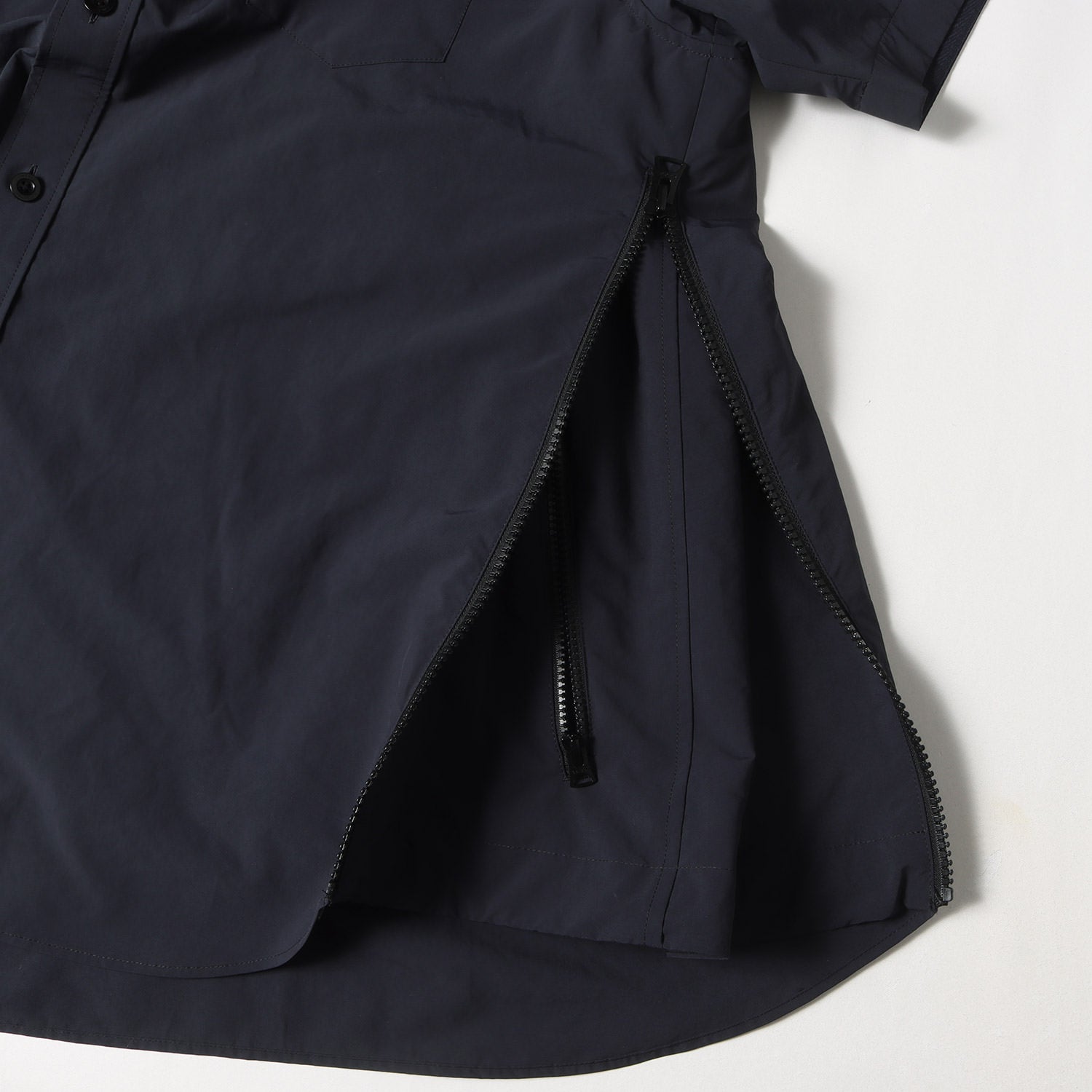 【sacai】黒 半袖シャツ ファスナー付きポケット　サイズ3 sacai（サカイ）カジュアルシャツ 黒 サイズ:4(XL位) メンズ