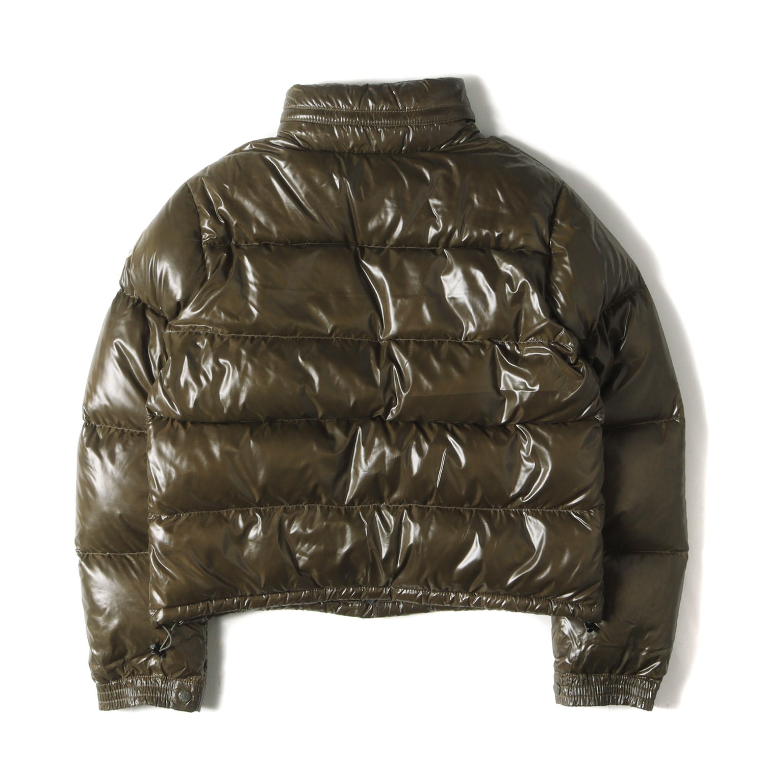 MONCLER (モンクレール) シャイニーナイロン ダウンジャケット (EVEREST 41310/60/68950) / エベレスト -  ブランド古着の通販・買取 | BEEGLE by Boo-Bee