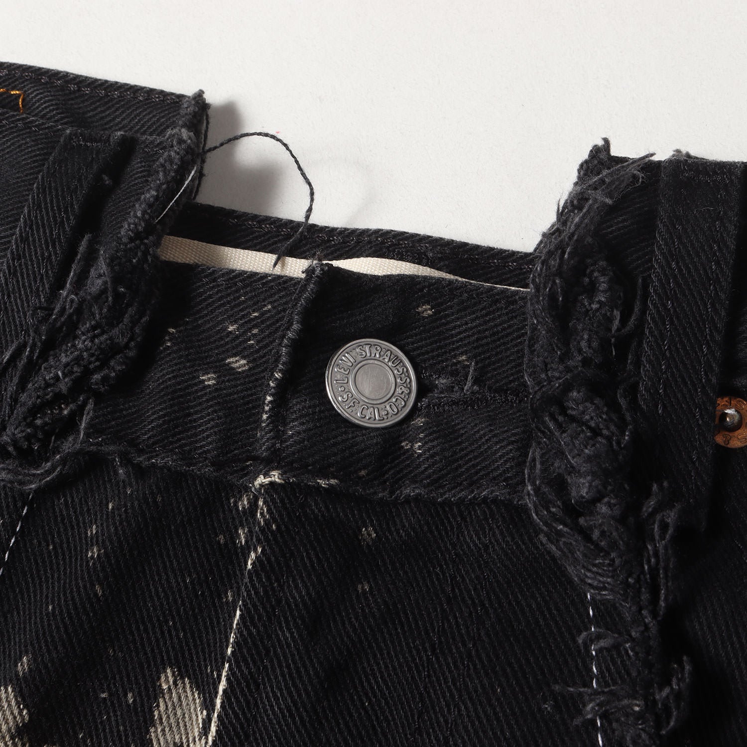 THE ELEPHANTジ エレファント　再構築ブリーチデニムパンツ THE ELEPHANTジ エレファント 再構築ブリーチデニムパンツ