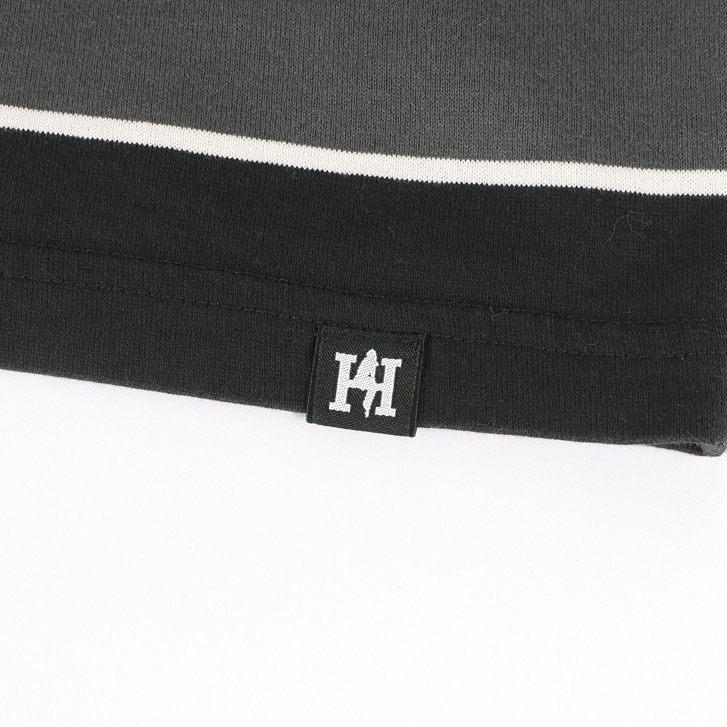 LOGO SCRATCH 刺繍 Tシャツ (01191CT11)