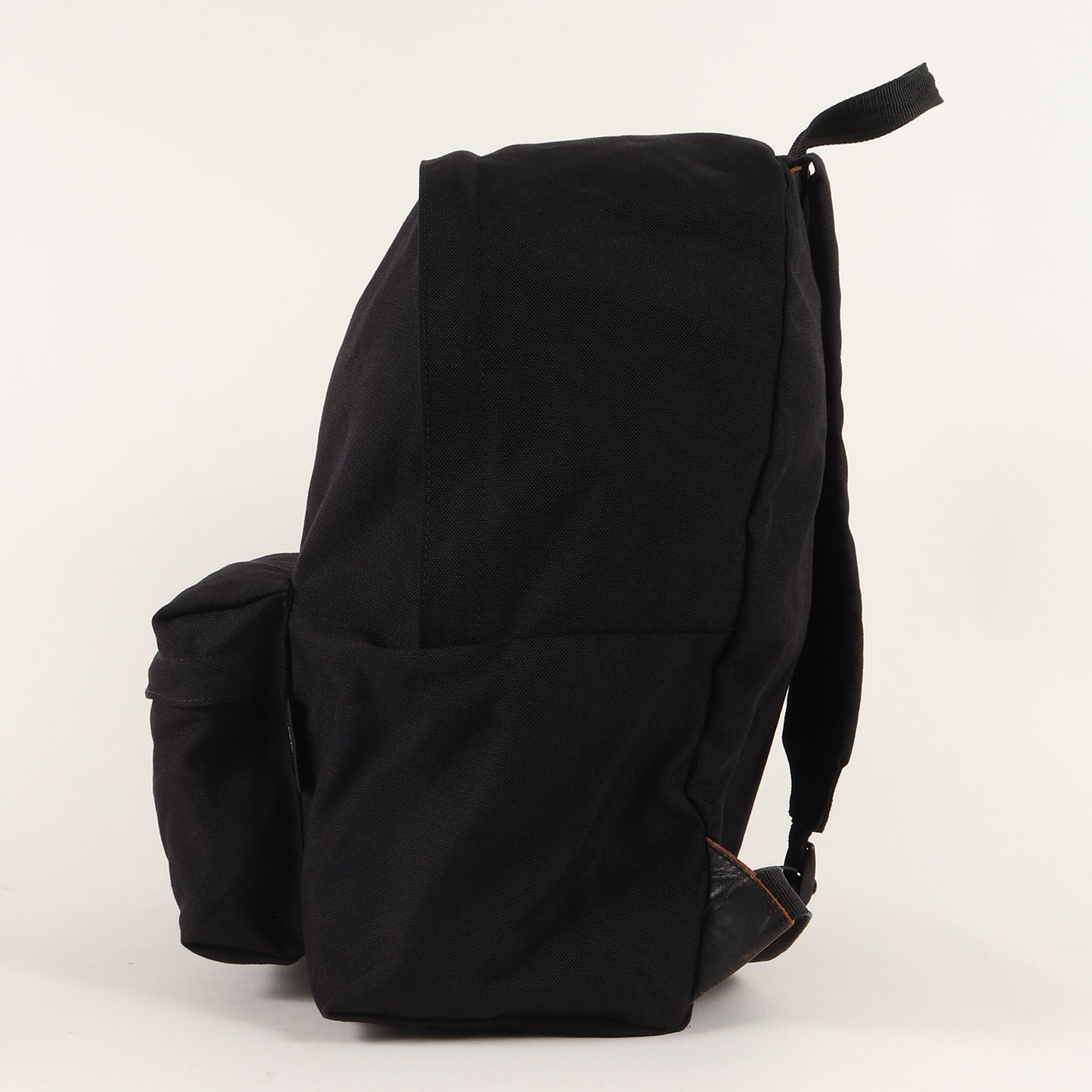 ロゴタブ レザーパーツ ナイロン バックパック (BACK PACK PZ-K203)