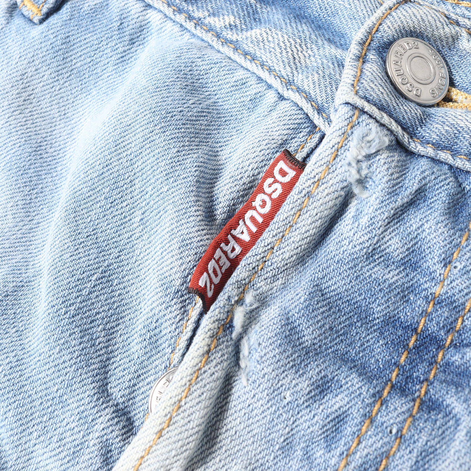 DSQUARED2 (ディースクエアード) ダメージ加工 ボタンフライ デニム パンツ (CLASSIC KENNY TWIST JEAN  S74LA0676 S30281) - ブランド古着の通販・買取 | BEEGLE by Boo-Bee