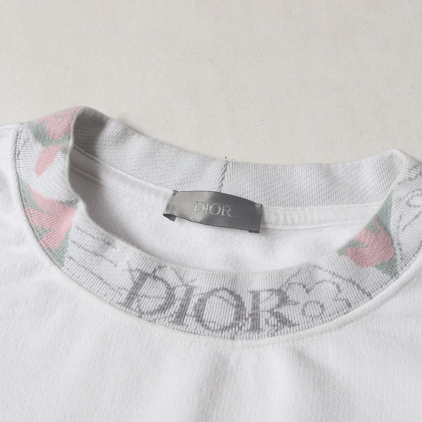 23SS ネックロゴ プルオーバー スウェット((DUNCAN GRANT AND CHARLESTON crewneck Sweat shirt 383J694A0807)