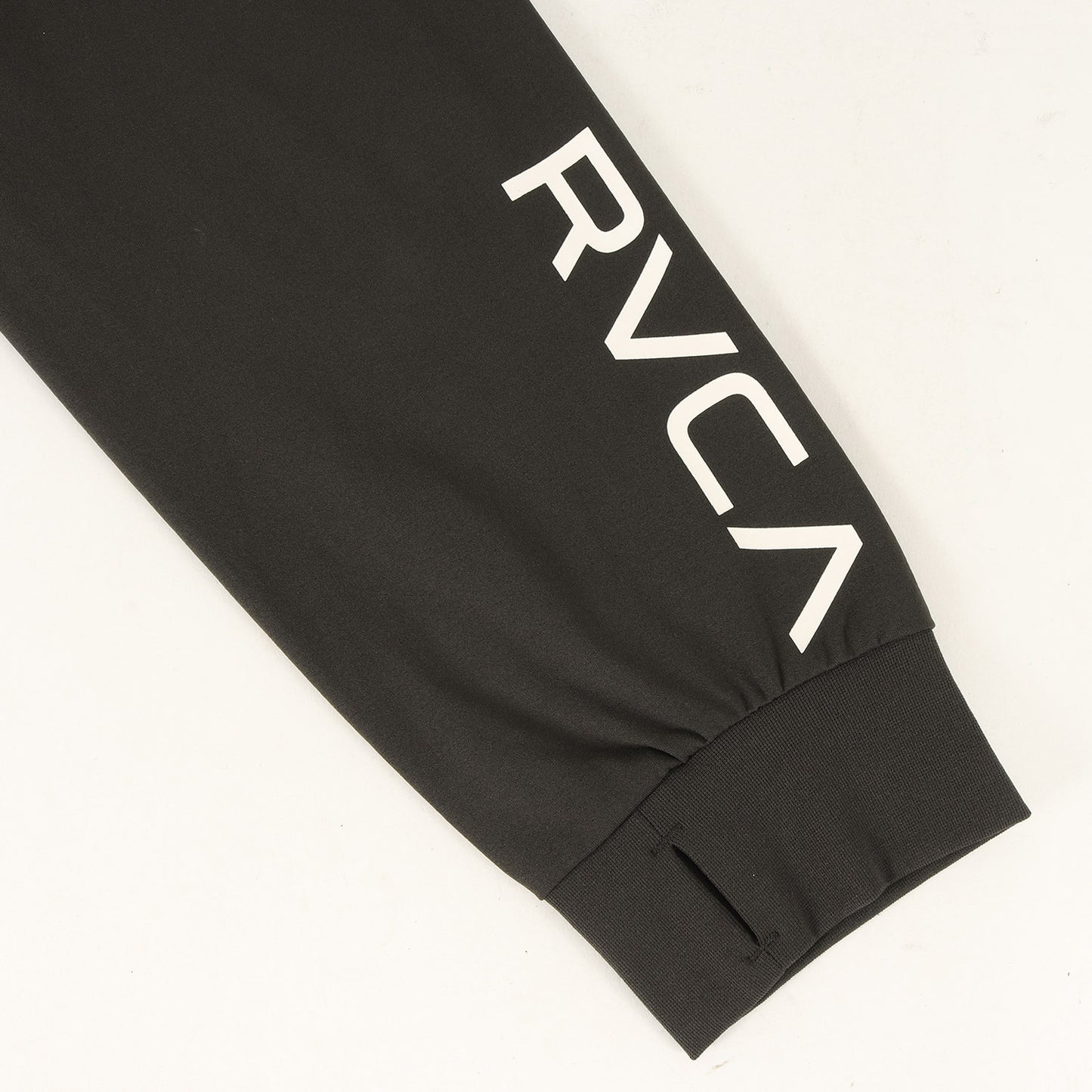 23SS ロゴ ポリ ジャージ ジップ パーカー (SURF TEE VENT LS SURF HOODIE BD041850) / ラッシュガード ブルゾン ジャケット アウター 羽織 RVCA SPORT ALWAYS READY