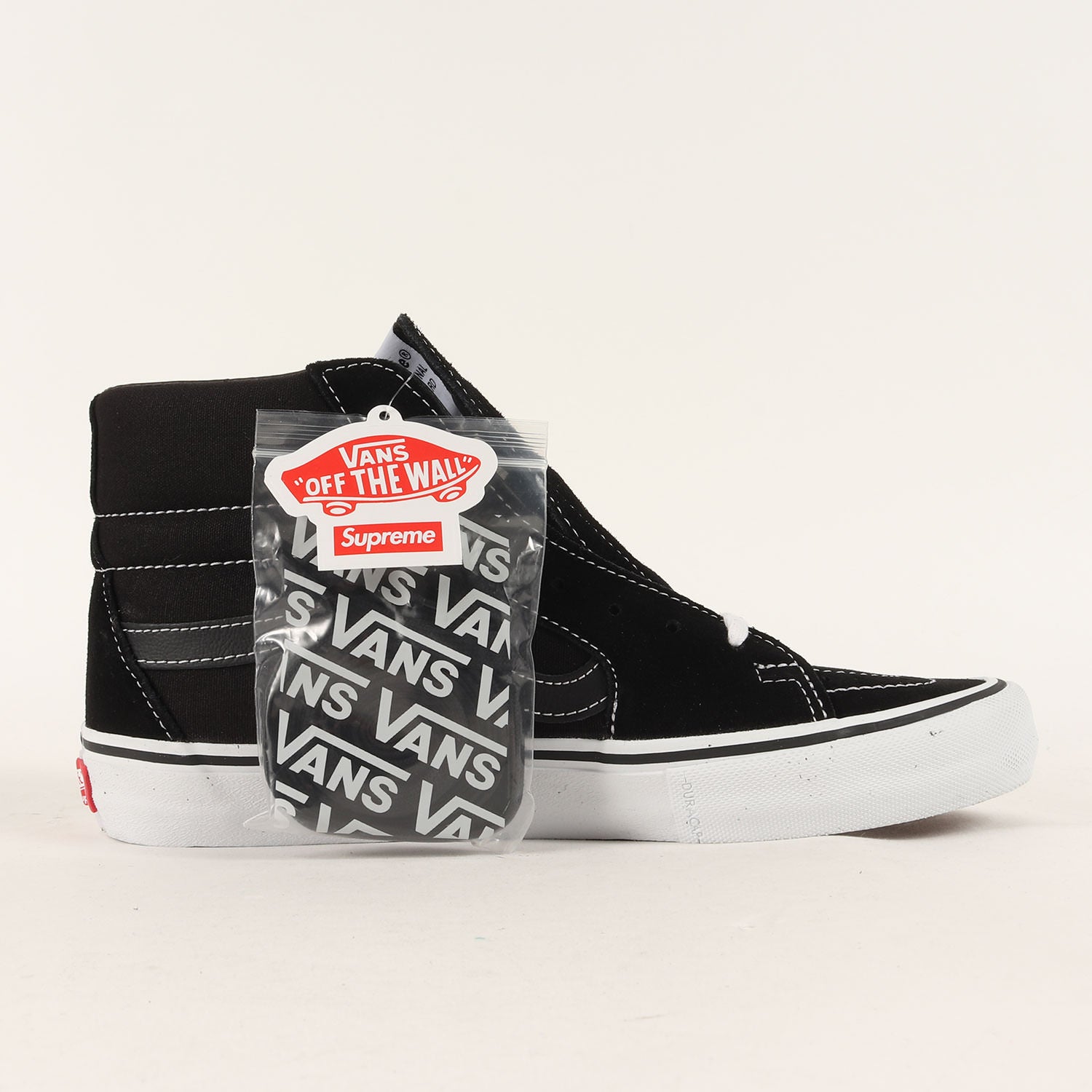 Supreme (シュプリーム) × VANS SK8-Hi Pro Fuck The World