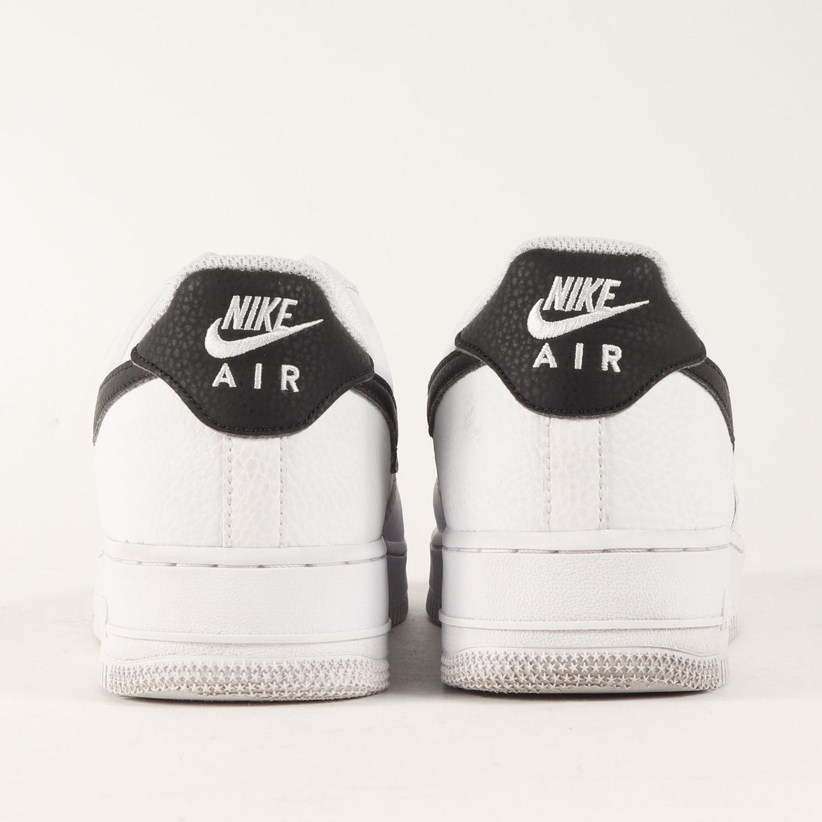 AIR FORCE 1 07 (CT2302-100/2023年製)