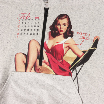 DAIRIKU (ダイリク) グラフィック ハーフジップ スウェット パーカー  