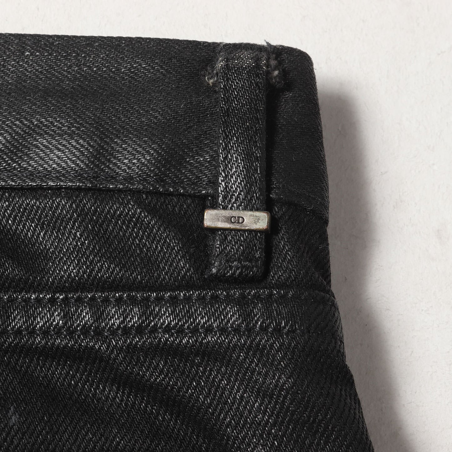 04SS STRIP期 デストロイ コーティング デニム スキニー パンツ (4EH1018686) / ボタンフライ