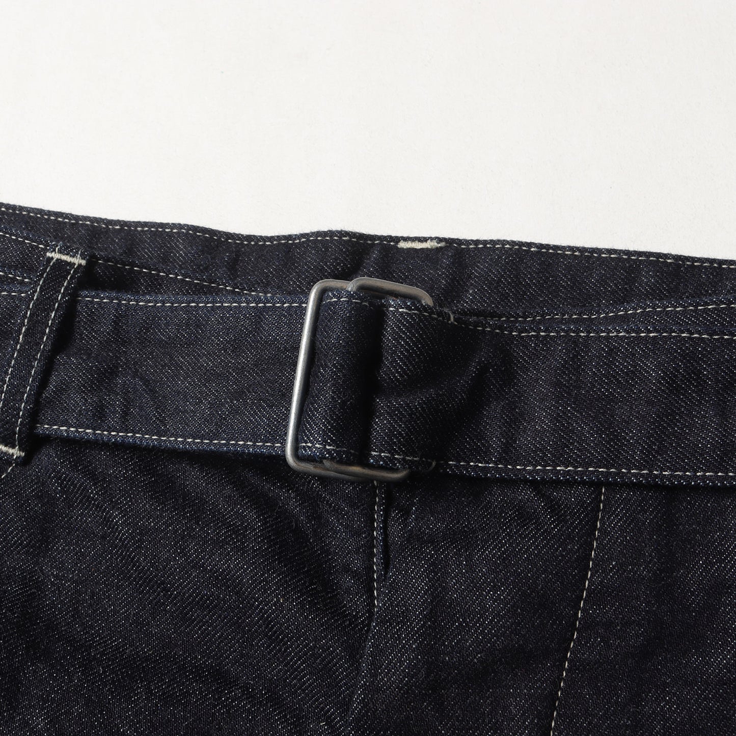 ベルテッド ワイド バギー セルビッジ デニム パンツ (12.9oz Denim Long Belted Pants BHS22F013)