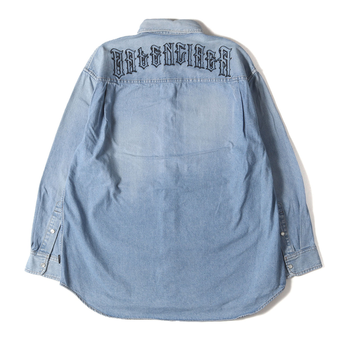 バックロゴ ヴィンテージ加工 オーバーサイズ デニムシャツ (571457 TYE24) / MADE IN JAPAN