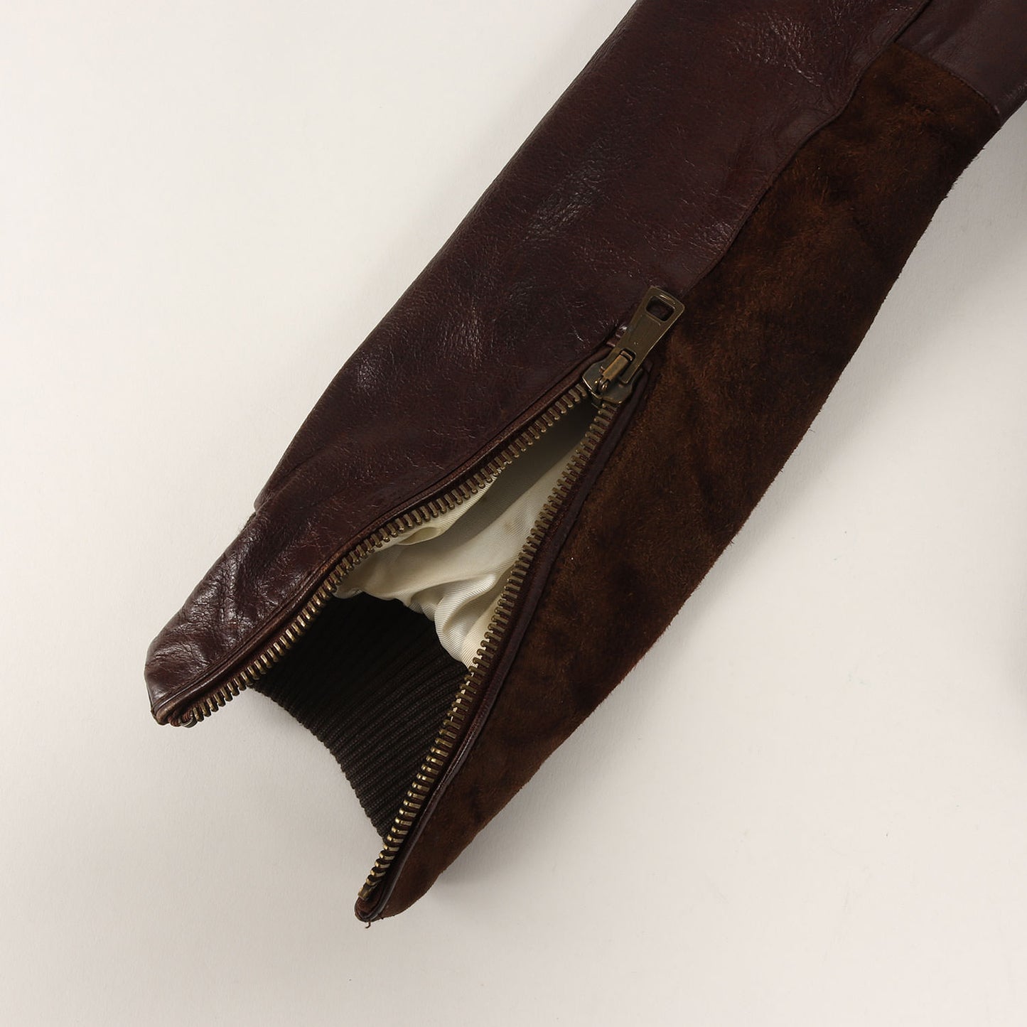 00s フラワー スタッズ ジップ レザー ジャケット