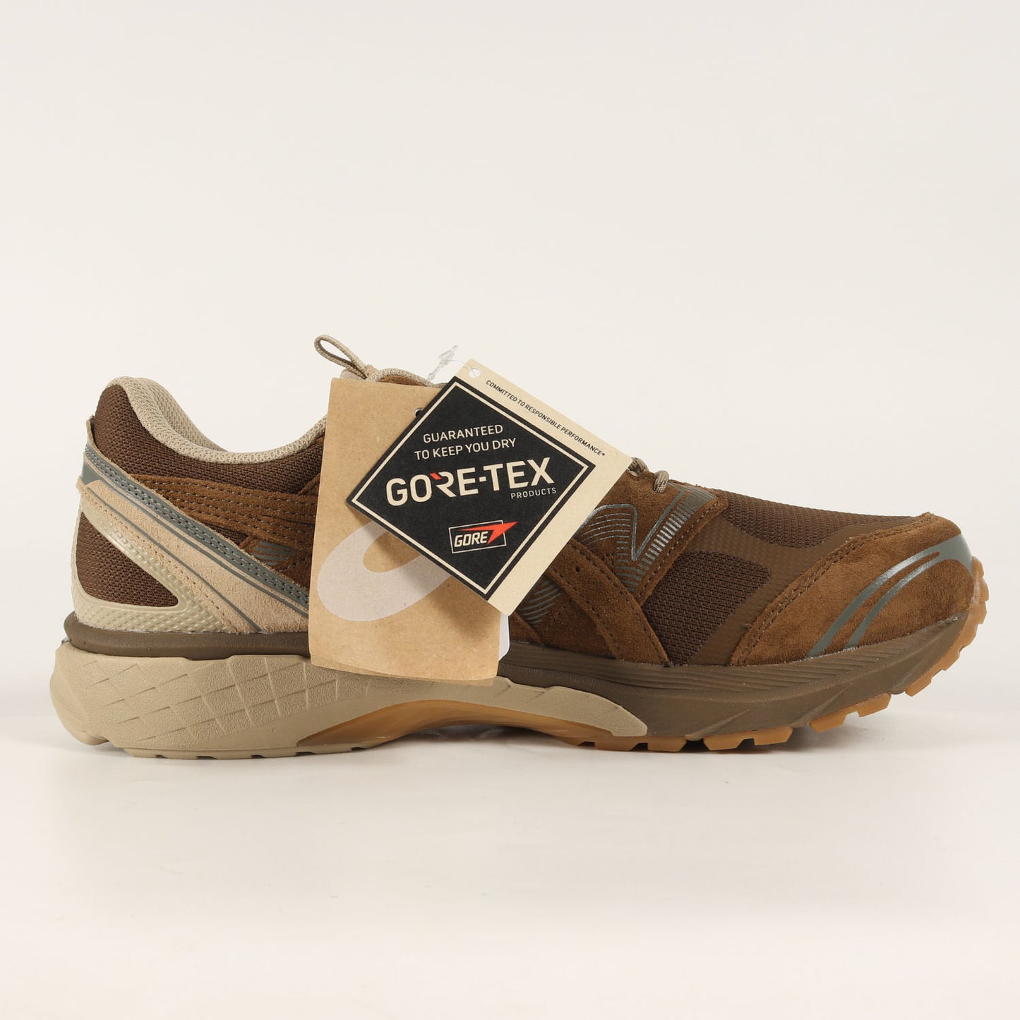 24AW × asics GEL-TERRAIN GTX (1203A584-200) / BROWN STORM