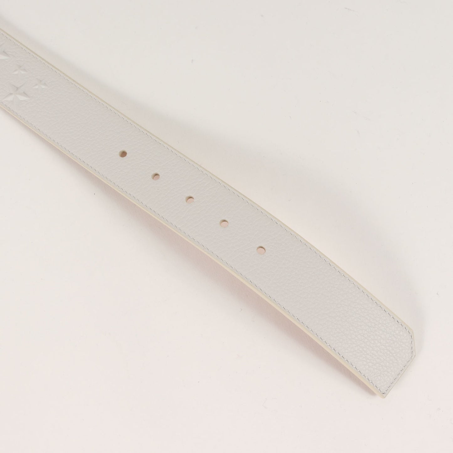 スタースタッズ エンボス グレイニー レザー ベルト (ARCHER EMBOSSED STARS ON GRAINY LEATHER 141ARCHER.EMG)