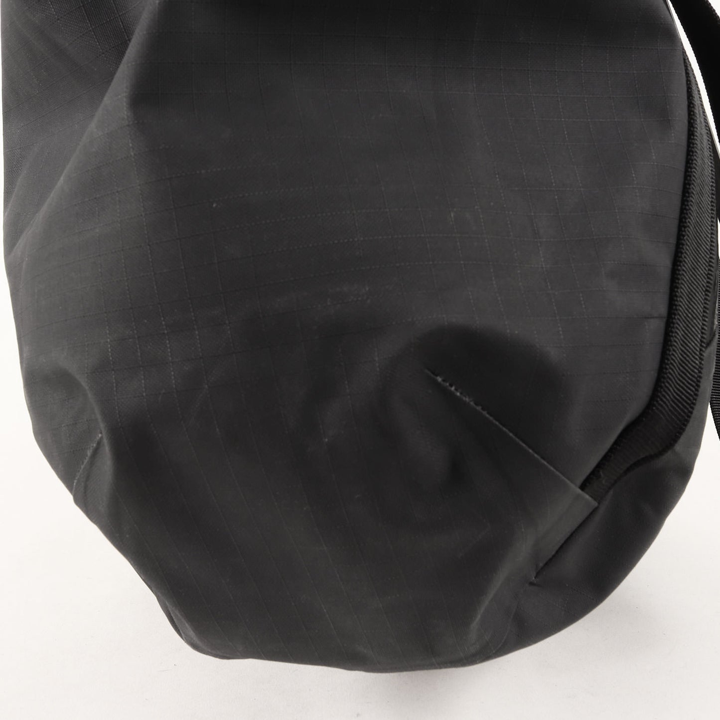 グランヴィル キャリーオール ショルダー トート バッグ (Granville 30 Carryall bag X000006290004 / 2024年製)