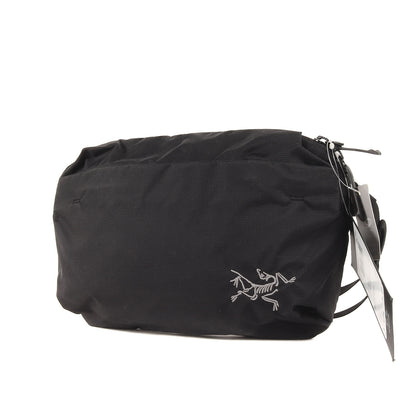 ヒリアド 6クロス ボディバック(Heliad 6 Crossbody Bag 28414-138469 / 2022年製)
