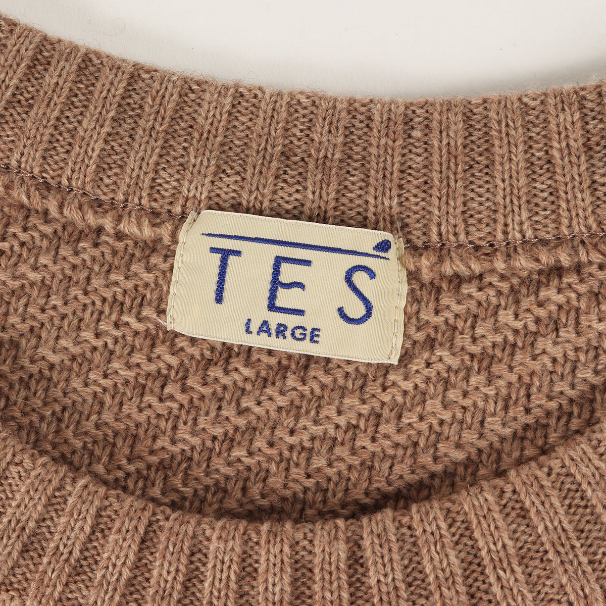 刺繍 ワンポイント ニット (AS-8774310) / MADE IN JAPAN